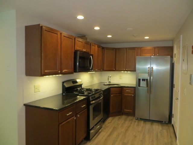 49 Parker Ave. 8, Dracut, MA 01826