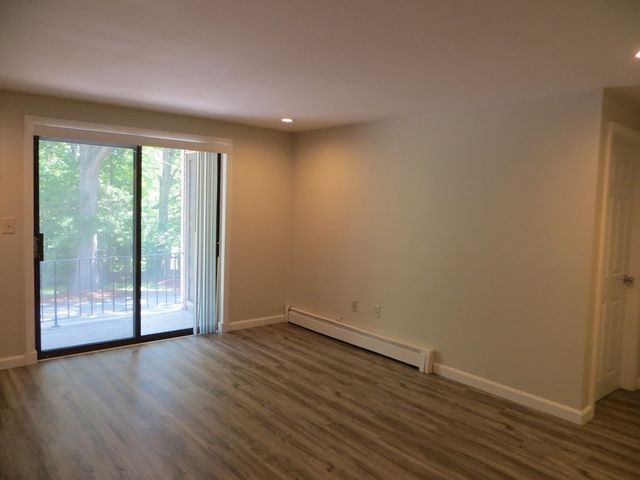 49 Parker Ave. 8, Dracut, MA 01826