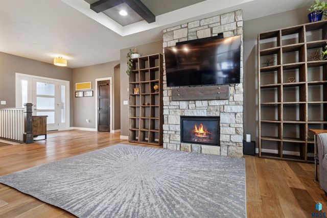 8900 E Basswood Ln Lane, Sioux Falls, SD 57110