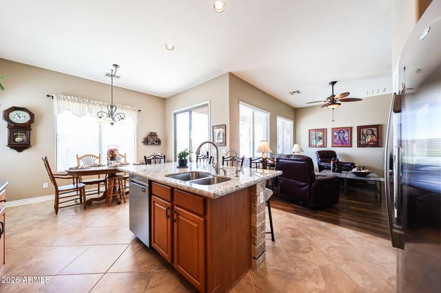 17885 W DESERT VIEW Lane, Goodyear, AZ 85338