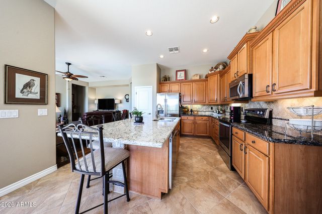 17885 W DESERT VIEW Lane, Goodyear, AZ 85338