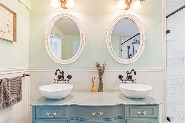 226 Stonebridge Rd, Wayland, MA 01778