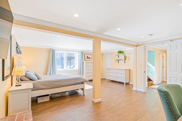 226 Stonebridge Rd, Wayland, MA 01778