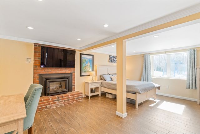 226 Stonebridge Rd, Wayland, MA 01778