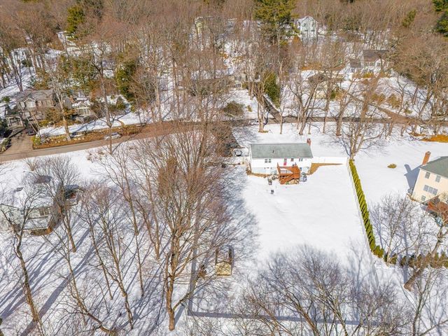 226 Stonebridge Rd, Wayland, MA 01778
