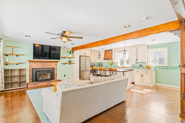 226 Stonebridge Rd, Wayland, MA 01778