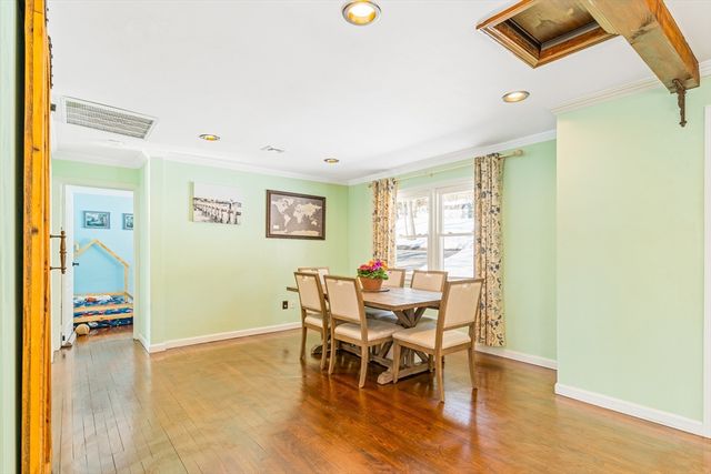 226 Stonebridge Rd, Wayland, MA 01778