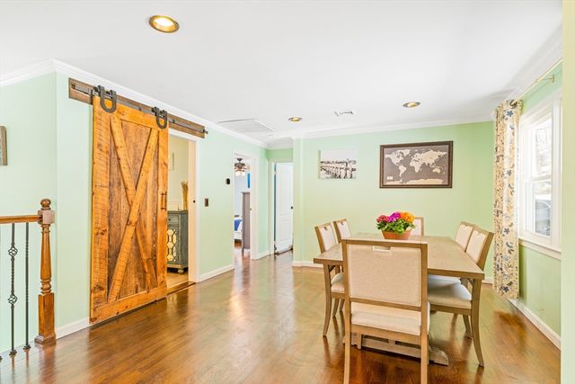 226 Stonebridge Rd, Wayland, MA 01778