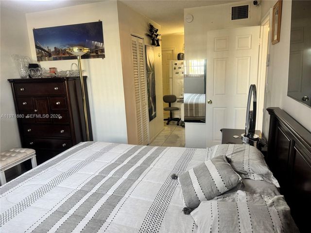 3551 NE NE 169 St. Apt.A.303, North Miami Beach, FL 33160
