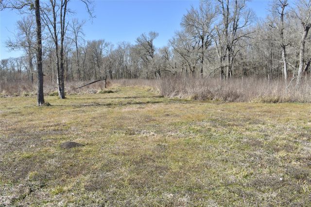 8475 Sunny Side Road, Hempstead, TX 77445