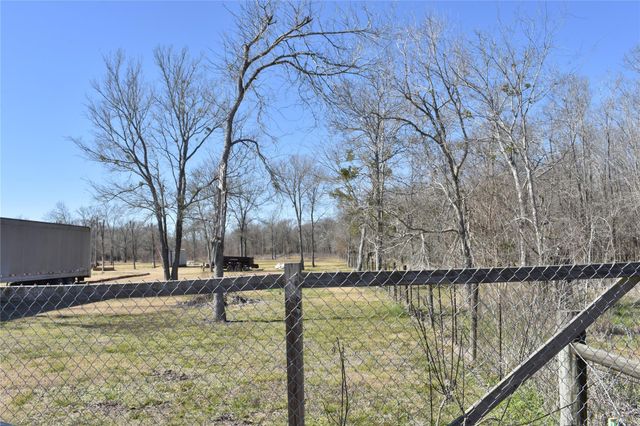 8475 Sunny Side Road, Hempstead, TX 77445
