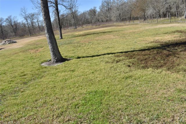 8475 Sunny Side Road, Hempstead, TX 77445