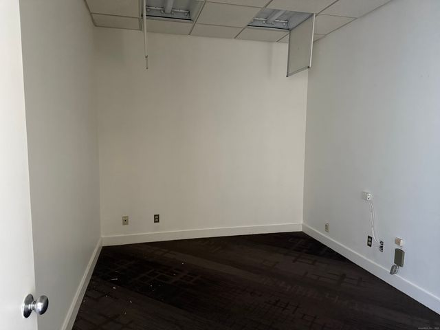 70 Boston Post Road, Waterford, CT 06385