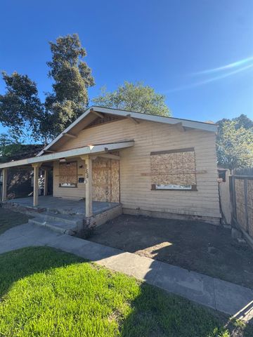 986 N Wilson Avenue, Fresno, CA 93728