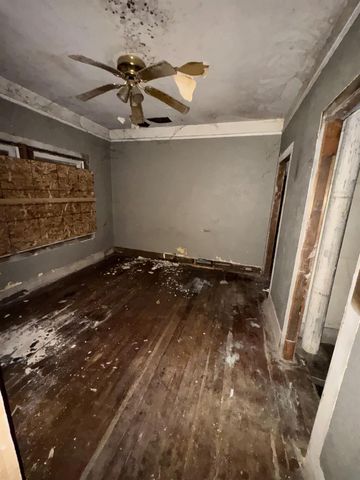 986 N Wilson Avenue, Fresno, CA 93728