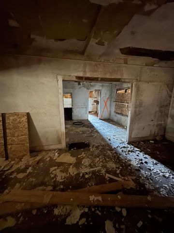 986 N Wilson Avenue, Fresno, CA 93728