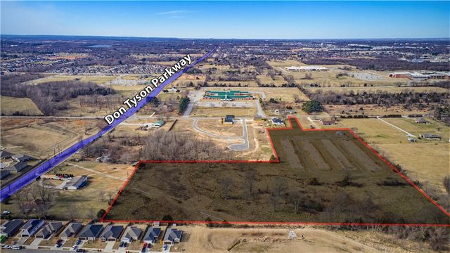 3221 Habberton Road, Springdale, AR 72764