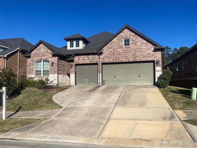 427 Stonebrook Lane, Conroe, TX 77304