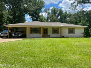 64 Ogden Road, Natchez, MS 39120