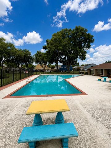 10254 Sunwood Drive, Houston, TX 77041