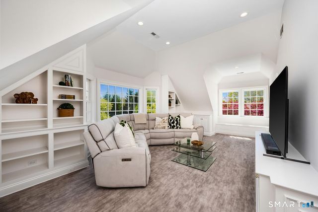 316 Mansfield Avenue, Darien, CT 06820