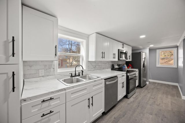 388 E Center Street, Beattyville, KY 41311