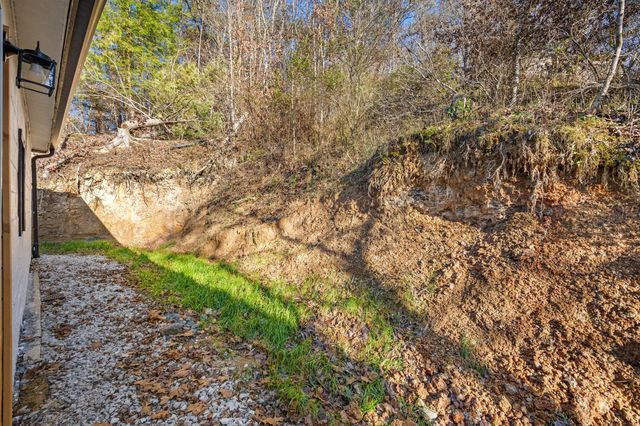 388 E Center Street, Beattyville, KY 41311