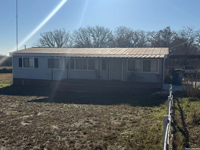 149 Oak Hill, La Vernia, TX 78121