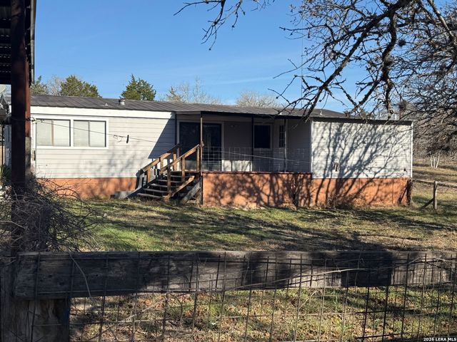 149 Oak Hill, La Vernia, TX 78121