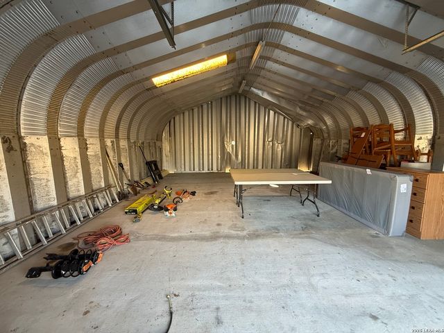 149 Oak Hill, La Vernia, TX 78121