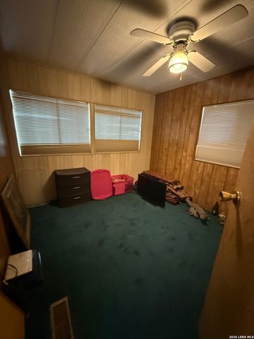 149 Oak Hill, La Vernia, TX 78121