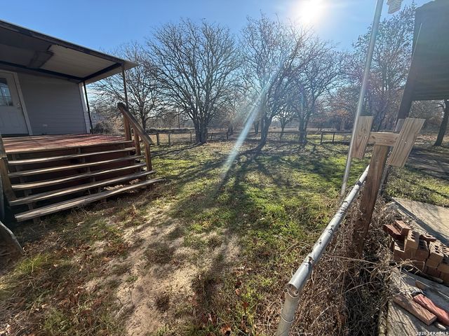 149 Oak Hill, La Vernia, TX 78121