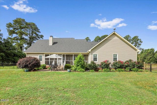 1202 Old Smith Chapel Road, Mount Olive, NC 28365