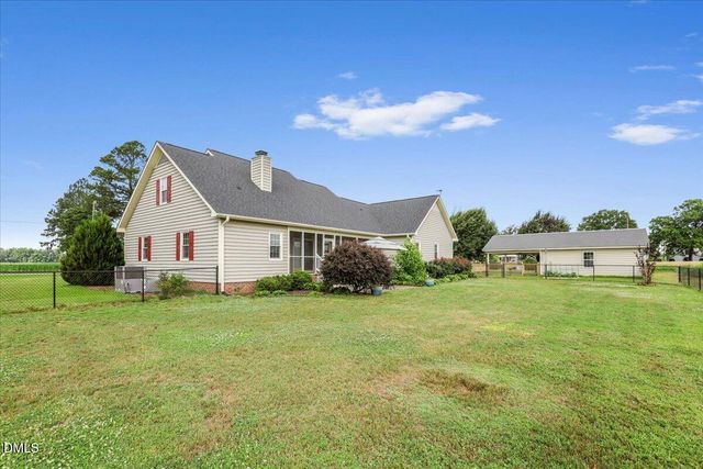 1202 Old Smith Chapel Road, Mount Olive, NC 28365