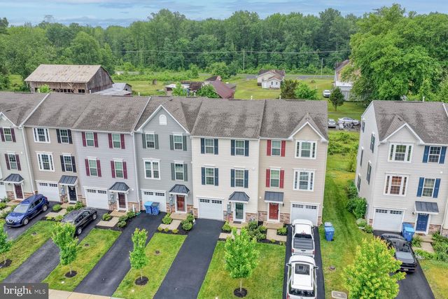 2049 RIVERS DR, Newark, DE 19702