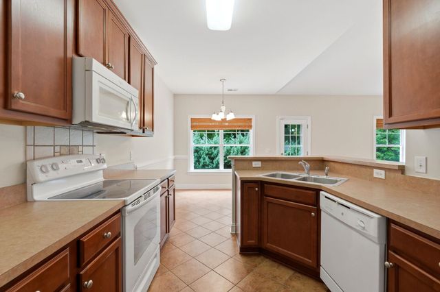 542 Battey Dr., Myrtle Beach, SC 29588
