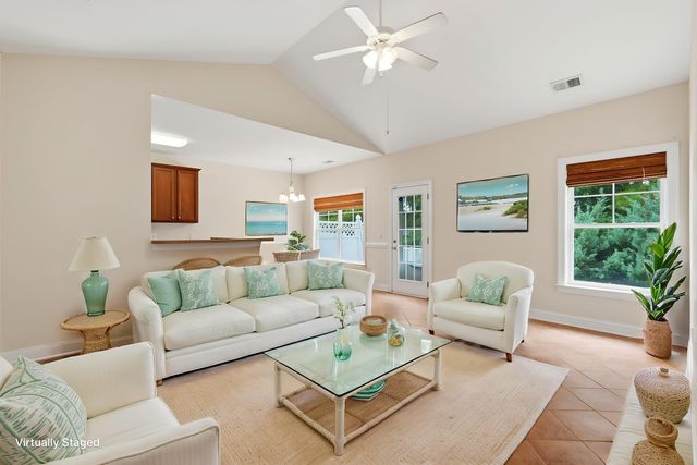 542 Battey Dr., Myrtle Beach, SC 29588