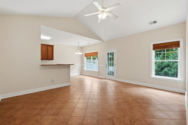 542 Battey Dr., Myrtle Beach, SC 29588
