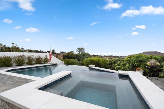 946 Avenida Presidio, San Clemente, CA 92672