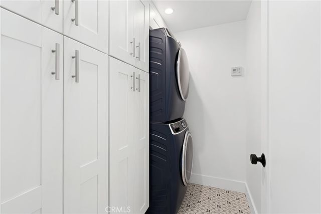 946 Avenida Presidio, San Clemente, CA 92672