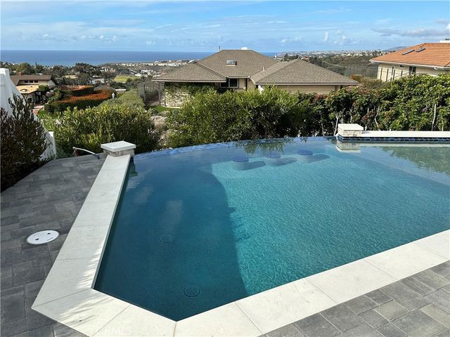 946 Avenida Presidio, San Clemente, CA 92672