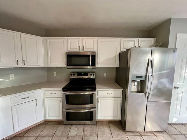 3684 Purebred DR, Virginia Beach, VA 23453