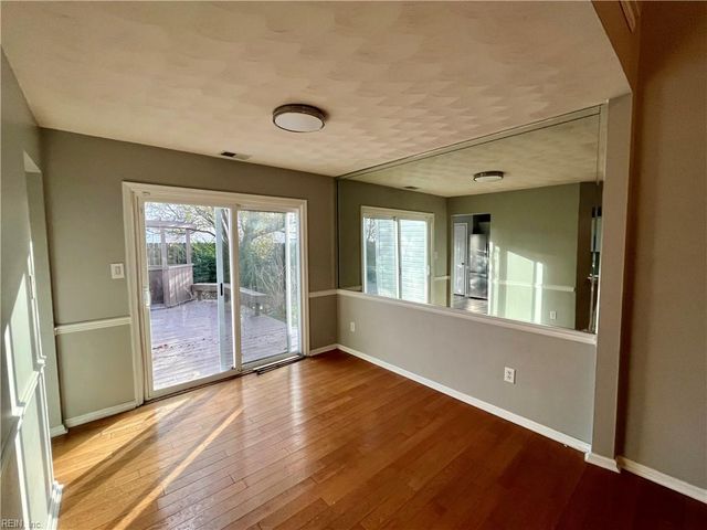 3684 Purebred DR, Virginia Beach, VA 23453