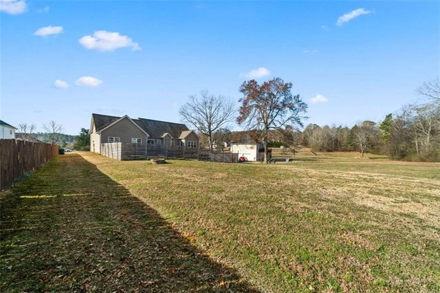 218 Bowdoin Lane, Adairsville, GA 30103