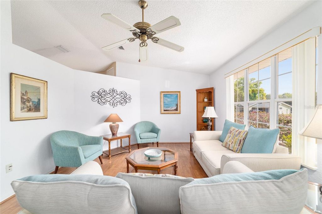 Image 7 of property listing at 10806 SW 81ST COURT ROAD, Ocala, FL 34481