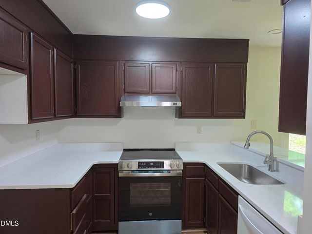 309 Wyatts Pond Lane, Cary, NC 27513