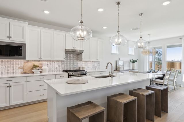 808 Cormorant Drive, Mckinney, TX 75071