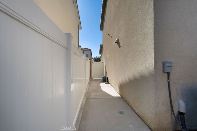 649 E Madeleine Privado, Ontario, CA 91761