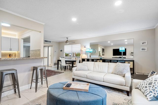 142 Brittany Terrace, Delray Beach, FL 33446