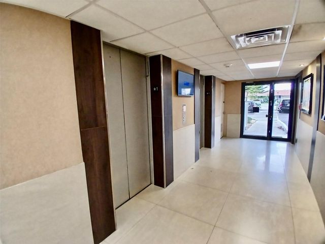 4164 N Inverrary Drive 311, Lauderhill, FL 33319